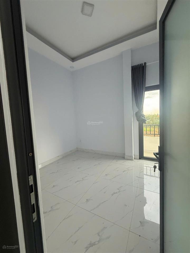 Nhà ngay chợ bình chánh 500tr nhận nhà