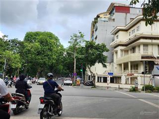 Bán mảnh đất vàng lô góc, mp quang trung, nguyễn du, hbt 365m2 x mt 30m giá 550 tỷ.  0366 051 ***