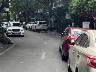 Chính chủ bán nhà đỗ hành, hai bà trưng, dt 141m2, mặt tiền 7m, vỉa hè rộng  0911 049 ***
