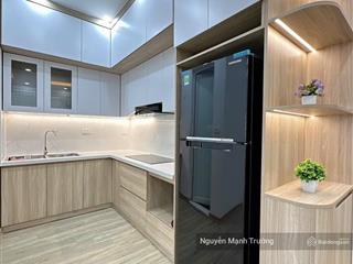 Bán căn 2 ngủ view hồ diện tích 61m giá cực tốt chung cư vp6 linh đàm