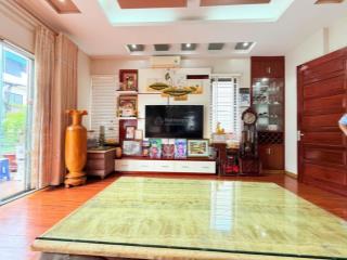Bán nhanh phố chùa bộc, đống đa, kinh doanh, diện tích 54m giá chỉ 31 tỷ.