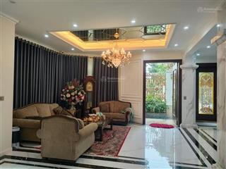Bán nhà chùa bộc, đống đa. diện tích khủng 85m2  mt 6,5m. giá 20 tỷ.