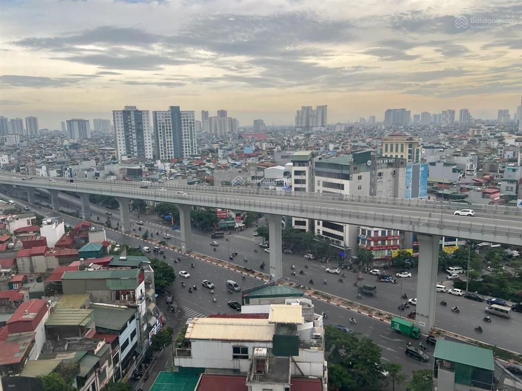 Chung cư hoà phát, 245 giải phóng, view trường kinh tế. dt 82m2 2 ngủ. giá 6,8 tỷ.