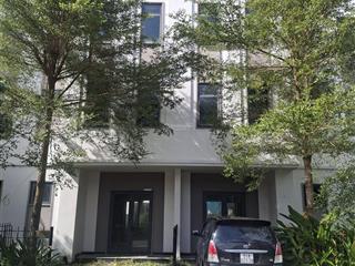 Ngộp bank bán rẻ biệt thự đã hoàn thiện  1 trệt 2 lầu, 90m2  nghỉ dưỡng/ cho thuê, giáp hóc môn