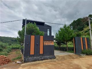 Ngôi nhà ven ngoại ô đà lạt 286m2 dành cho những ai yêu thiên nhiên và sự tĩnh lặng, sân vườn