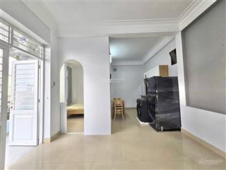 Cho thuê phòng trọ ban công q4 gần cầu ông lãnh, cầu calmette, cầu kênh tẻ, công viên khánh hội