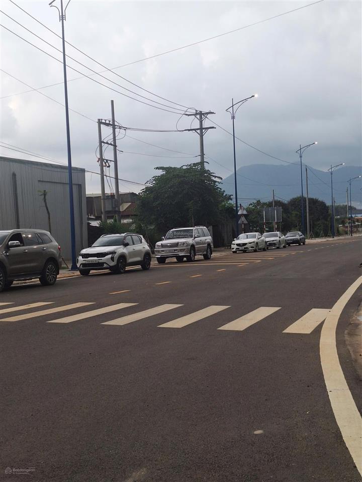 Chủ ngộp bán gấp lô đất phường tam long đường 25 khu dân cư lan anh 100m2/1ty180