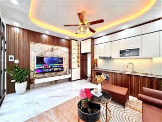Bán nhà đẹp  bằng liệt  ở ngay  full nội thất  38m2