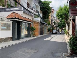 Vị trí trung tâm, xây 10 tầng vẫn hợp lý nhưng ít ai để ý đến căn này!