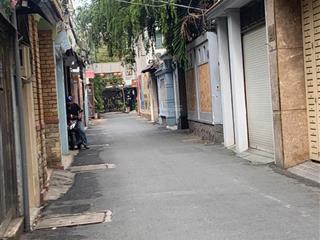 Có một căn duy nhất còn sót lại trong khu dân trí siêu cao cấp này!