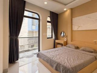 Hẻm đẹp nguyễn trọng tuyển  4 tầng  giá chỉ 9 tỷ 75
