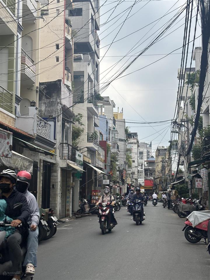 Vị trí kim cương giữa phú nhuận nhà mới 4x12m, hẻm xe hơi thông tứ hướng