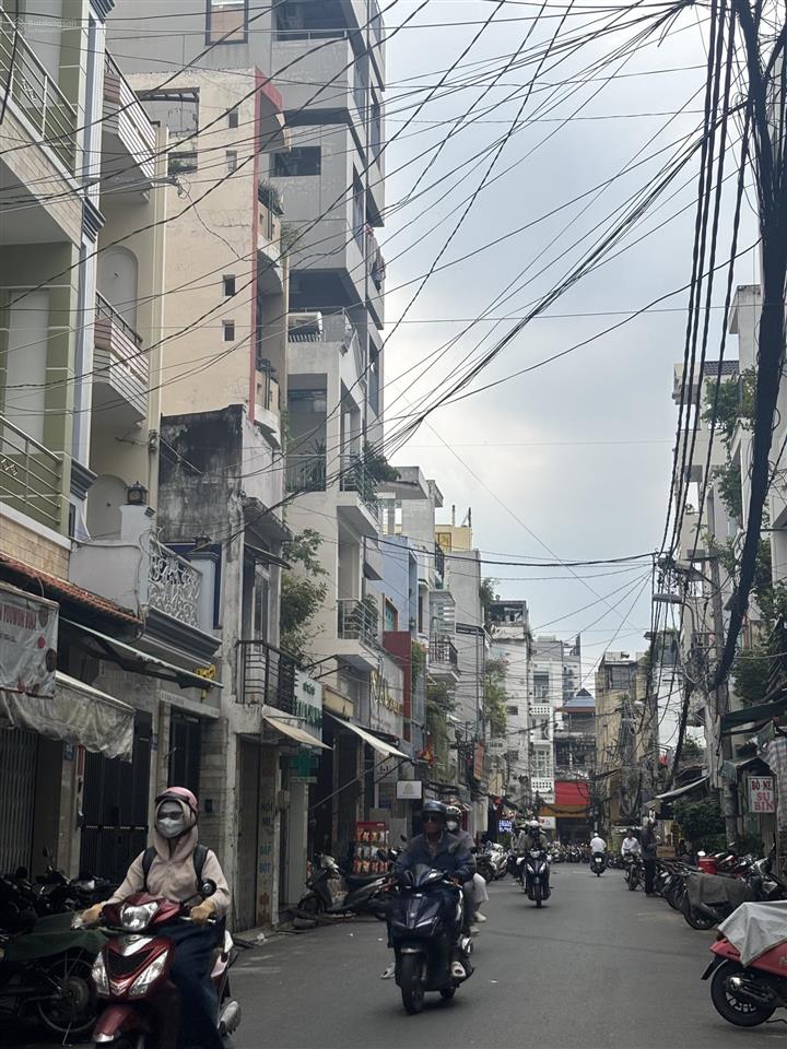 Vị trí kim cương giữa phú nhuận nhà mới 4x12m, hẻm xe hơi thông tứ hướng