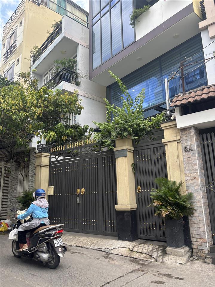 Tòa nhà phú nhuận 446m² sàn 20 chdv khép kín đầu tư giữ tiền cực tốt!