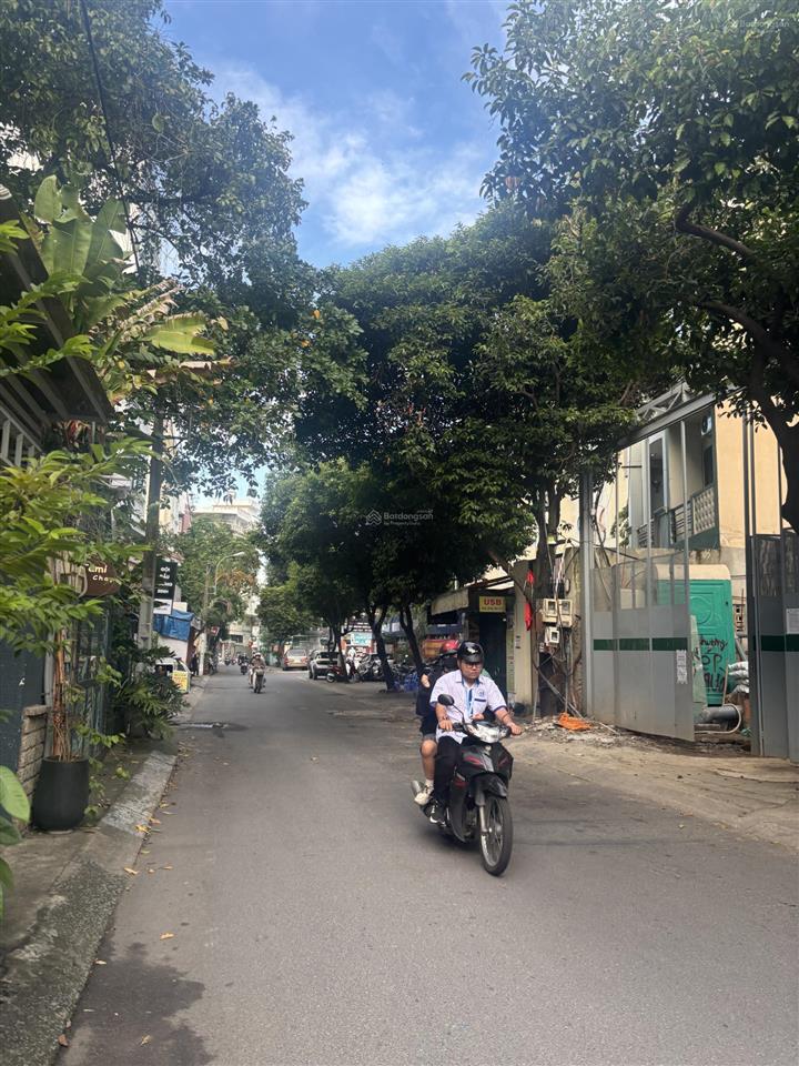 Tòa nhà phú nhuận 446m² sàn 20 chdv khép kín đầu tư giữ tiền cực tốt!