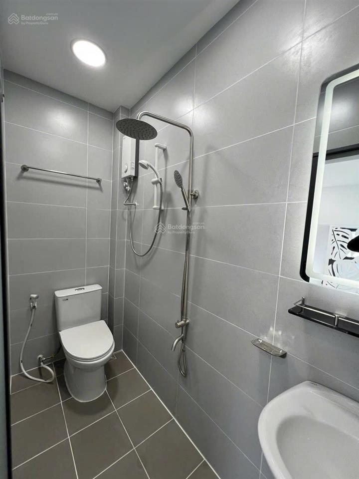 Mặt tiền kinh doanh căn góc nhà mới 2 lầu siêu đẹp 142a cô giang, phú nhuận