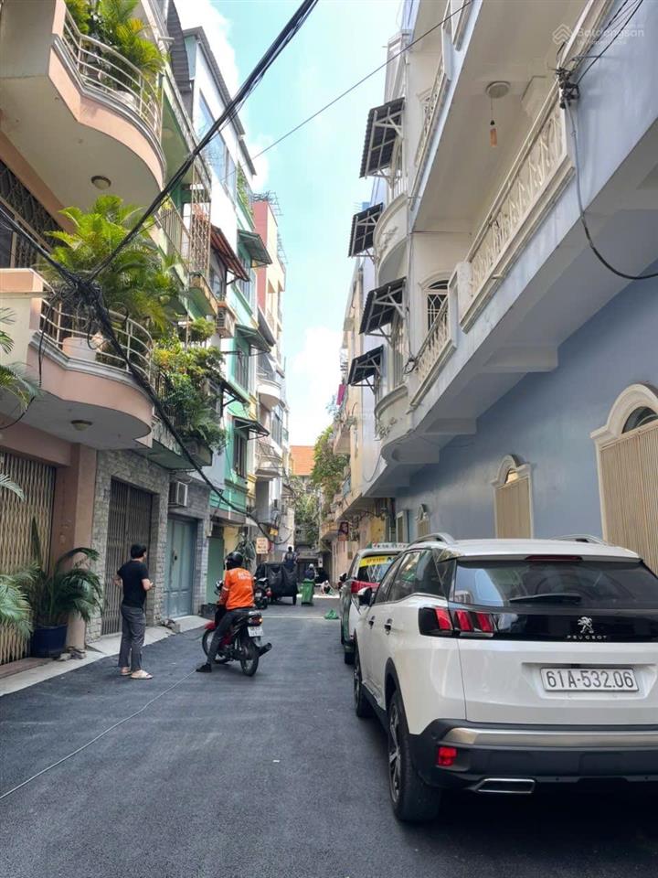 Bán nhà hẻm 6m đường nguyễn cửu vân p. 17 bình thạnh hầm, 3 tầng 4x17m (68m2) giá 17,5 tỷ căn hiếm