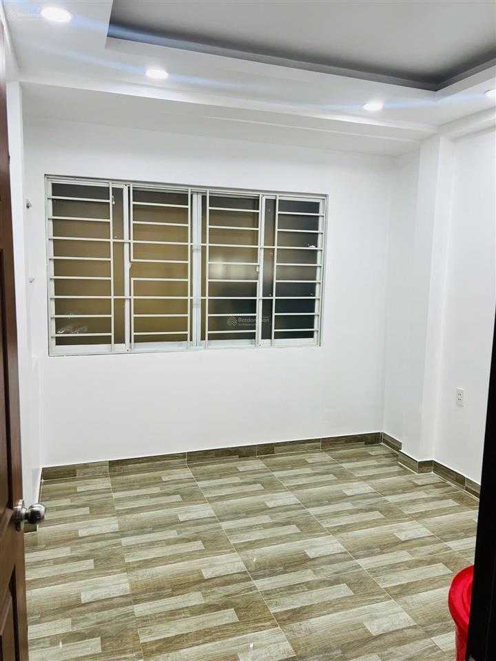 Bán gấp nhà hxh bà hạt quận 10 (3.3x11m)  5 tầng, 7 phòng ngủ, giá chỉ 9.6 tỷ bớt lộc