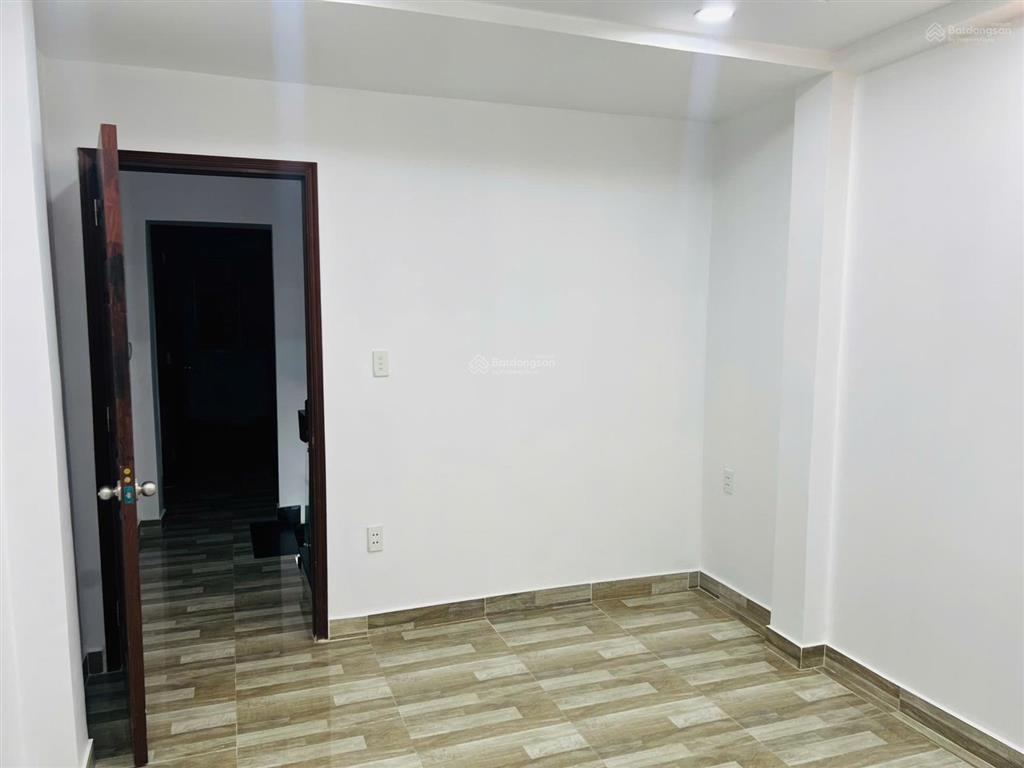 Bán gấp nhà hxh bà hạt quận 10 (3.3x11m)  5 tầng, 7 phòng ngủ, giá chỉ 9.6 tỷ bớt lộc