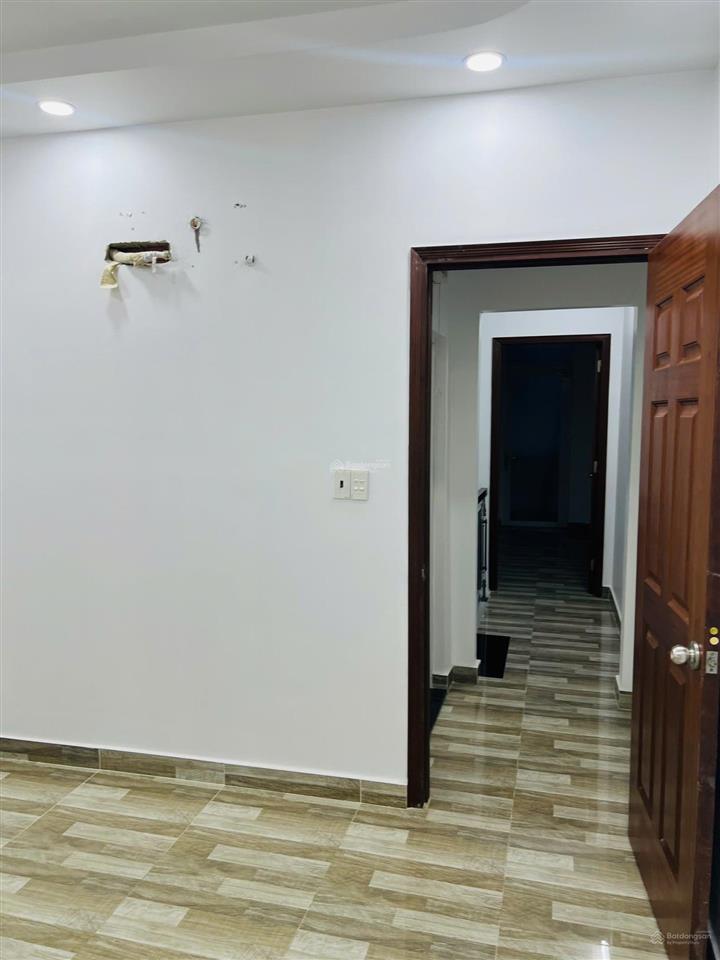 Bán gấp nhà hxh bà hạt quận 10 (3.3x11m)  5 tầng, 7 phòng ngủ, giá chỉ 9.6 tỷ bớt lộc