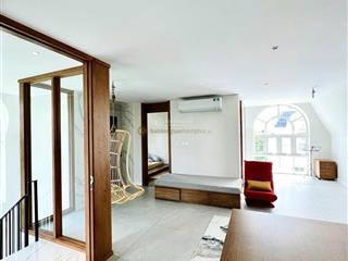 Bán biệt thự tại nguyễn văn hưởng, 90 tỷ, 299m2, nội thất đầy đủ, giá ưu đãi
