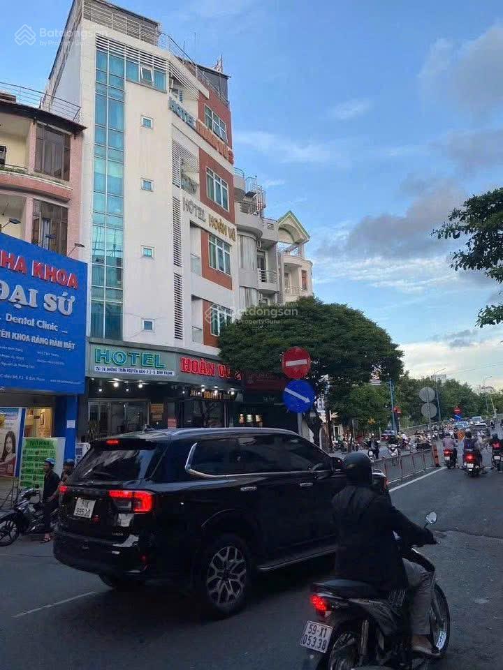 Bán cặp hotel tại đường trần nguyên đán sát quận 1 chỉ 2 phút 60 tỷ