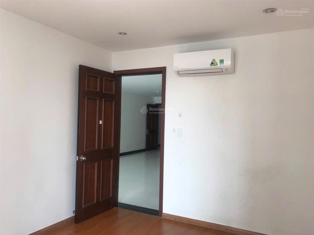 Cần bán căn hộ 3pn giai việt tạ quang bửu, p5, q8.