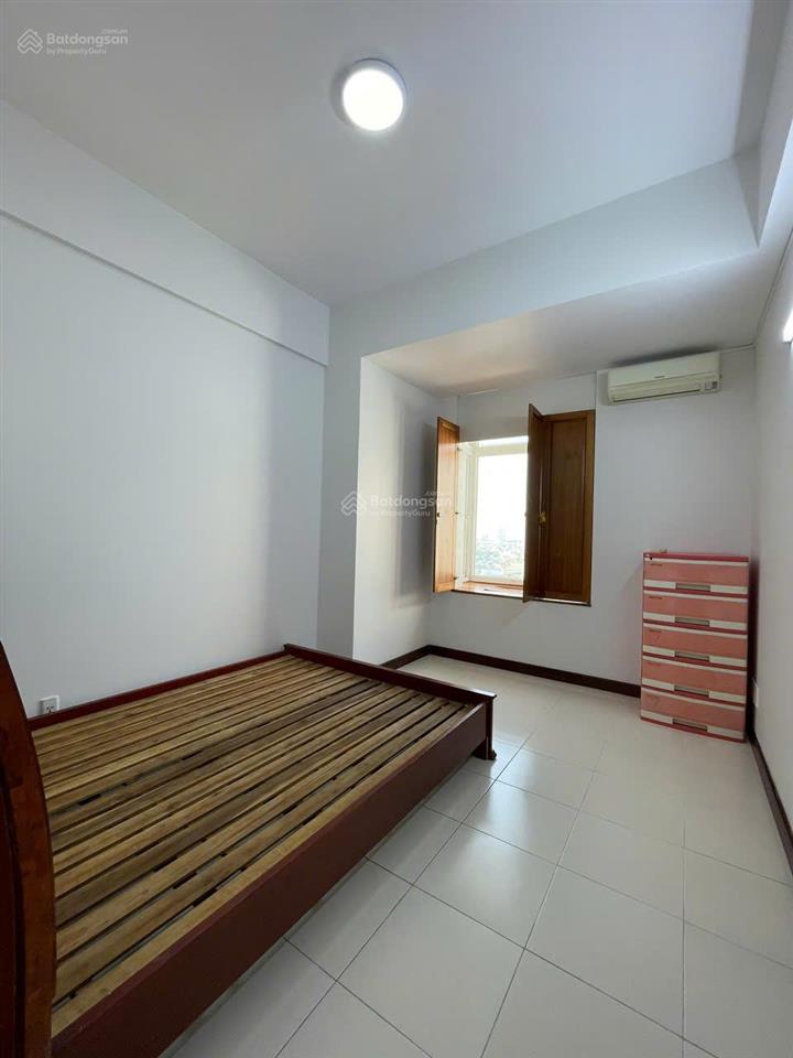 Cần bán gấp căn hộ thuận việt  319 lý thường kiệt p15  q11