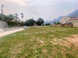 Bán đất thị trấn chi nê hòa bình  view núi, đường nhựa, gần khu du lịch sổ đỏ sẵn chỉ từ 4tr/m²!
