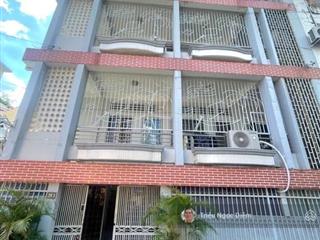 Tôi bán nhà hxh cư xá 304a  ngang 9m bề thế  4 tầng  khu vip p25, bình thạnh  giá chỉ 18.5 tỷ