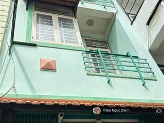 Bán nhà phú nhuận 2 mặt hẻm thoáng hẻm 4m . 52m2 sổ vuông 4 tầng btct chỉ 8 tỷ