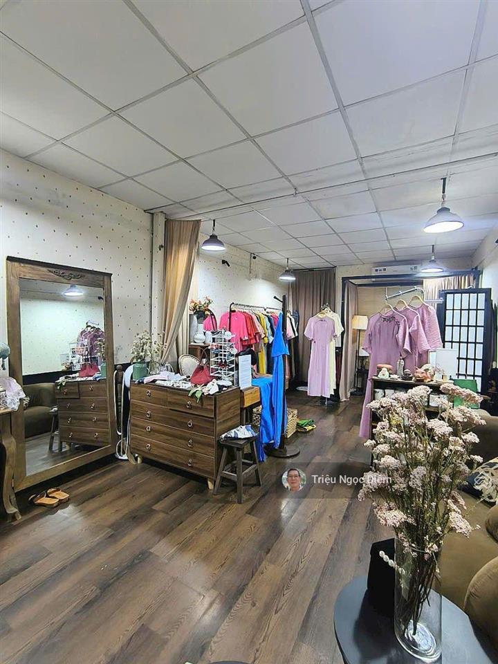 Nhà vị trí đẹp lê văn sỹ khu vip dân trí hẻm 1 trục 62m2 nở hậu chỉ 8 tỷ