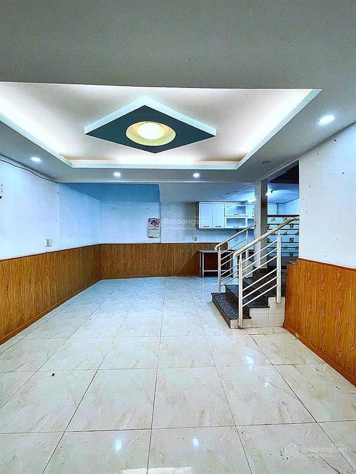 Hxh cách mạng tháng 8 . trung tâm tân bình 62m2. 3 tầng chỉ 9.4 tỷ