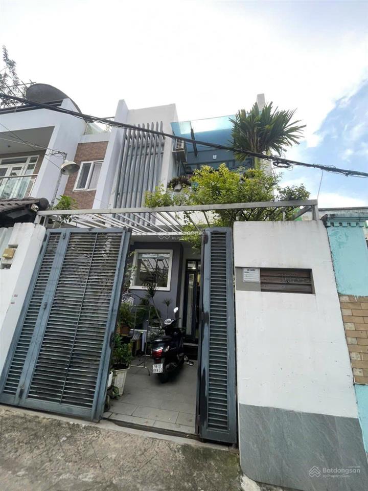 19 năm tâm huyết, chủ đành bán căn nhà cạnh cây xăng lã xuân oai, 80m2, nhỉnh 6 tỷ, đường oto
