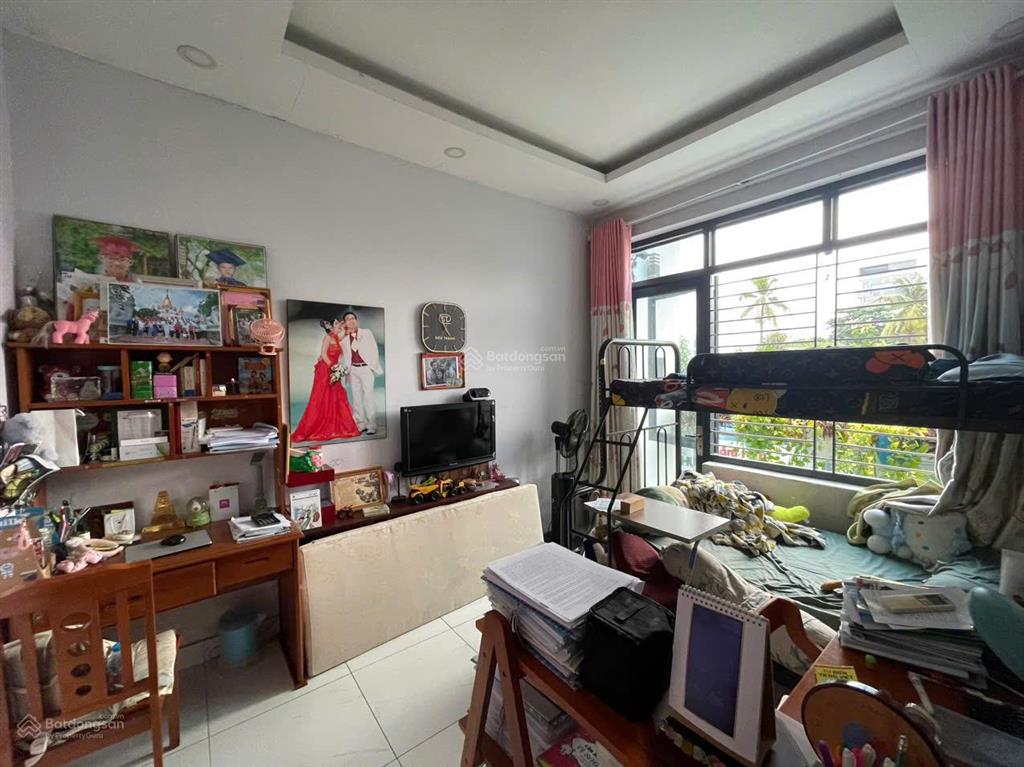 19 năm tâm huyết, chủ đành bán căn nhà cạnh cây xăng lã xuân oai, 80m2, nhỉnh 6 tỷ, đường oto