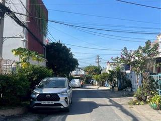 Một lô đất đẹp khó tả, 5.5*27, cạnh trung tâm quận 9, 10.9 tỷ, đường oto tránh