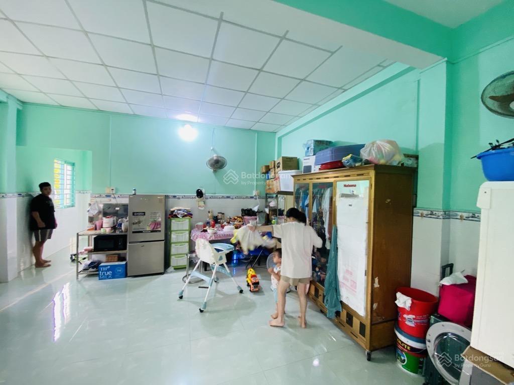 Cực hiếm, chủ kẹt bán nhà 6x22m, chỉ 3.5 tỷ, cạnh cây xăng lê văn việt