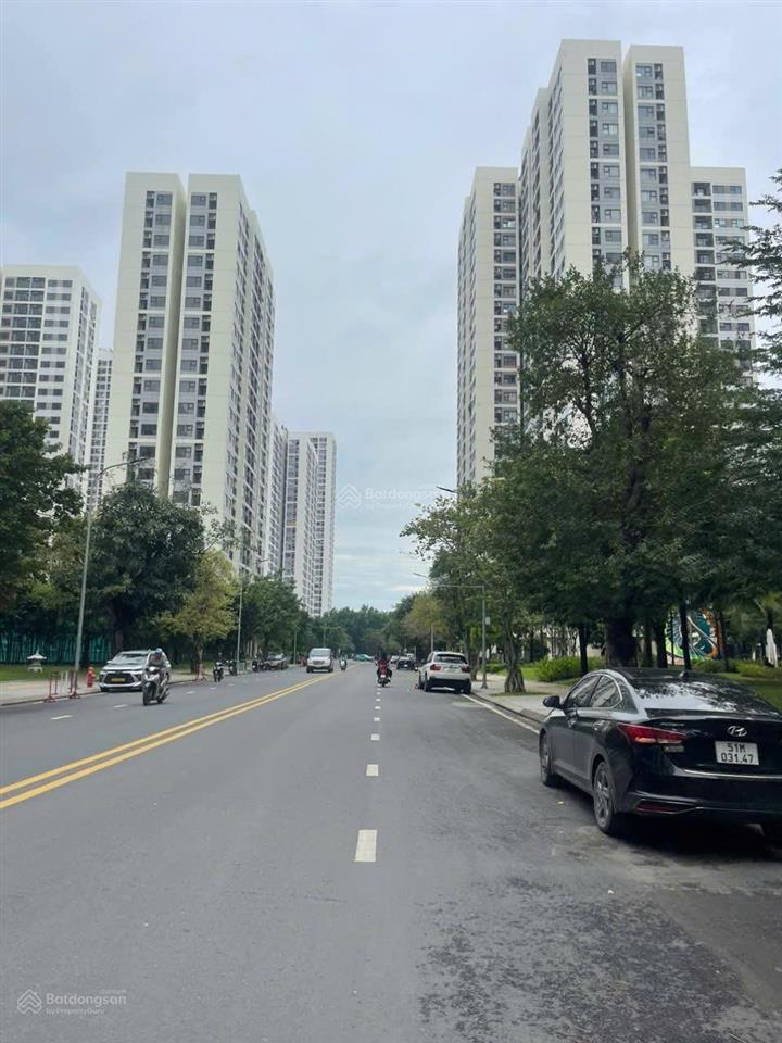 Bán nhà 3 tầng  100m2 sàn  nhỉnh 5 tỷ  đường 6m thông  cạnh vinhomes grand park nguyễn xiển