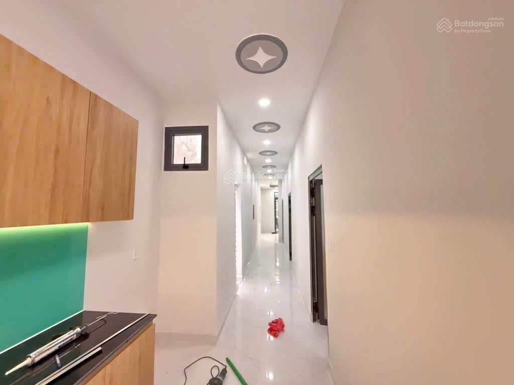 Cách man thiện vài bước chân, một căn nhà 5*20m, chỉ 6 tỷ, đường thông