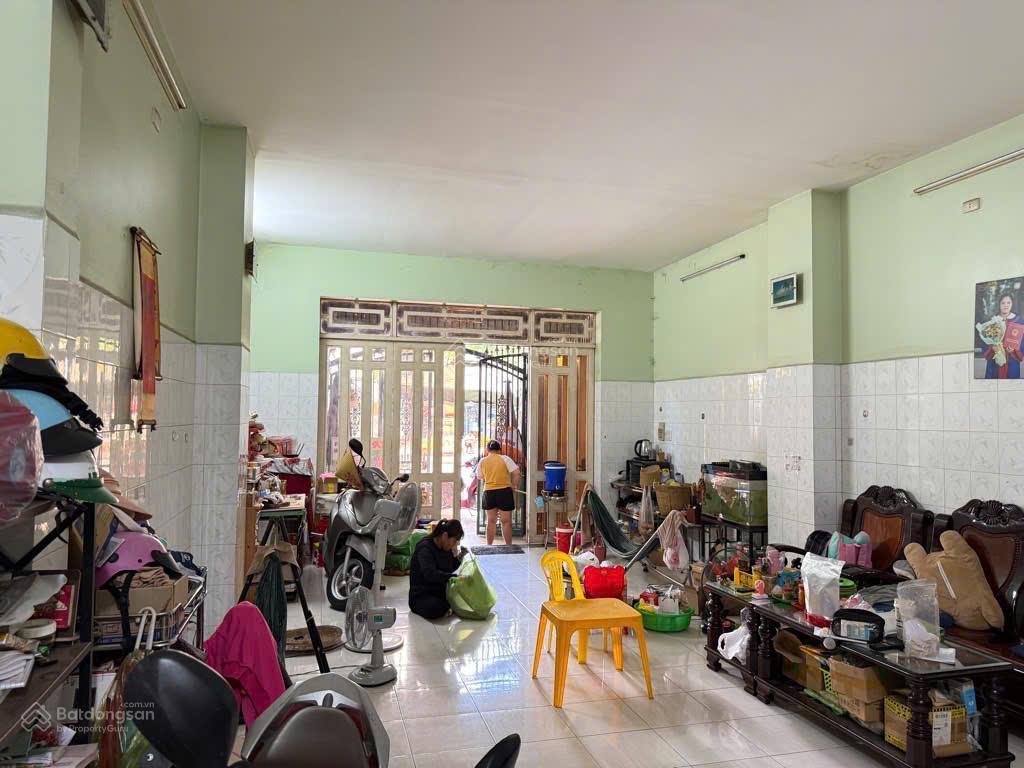 Bán nhà gần ngã tư thủ đức 114m2, chỉ 7 tỷ, hxh, vị trí đáng sống