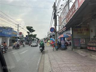 Bán nhà 134m2 lô góc 2 mặt tiền  lã xuân oai, q9