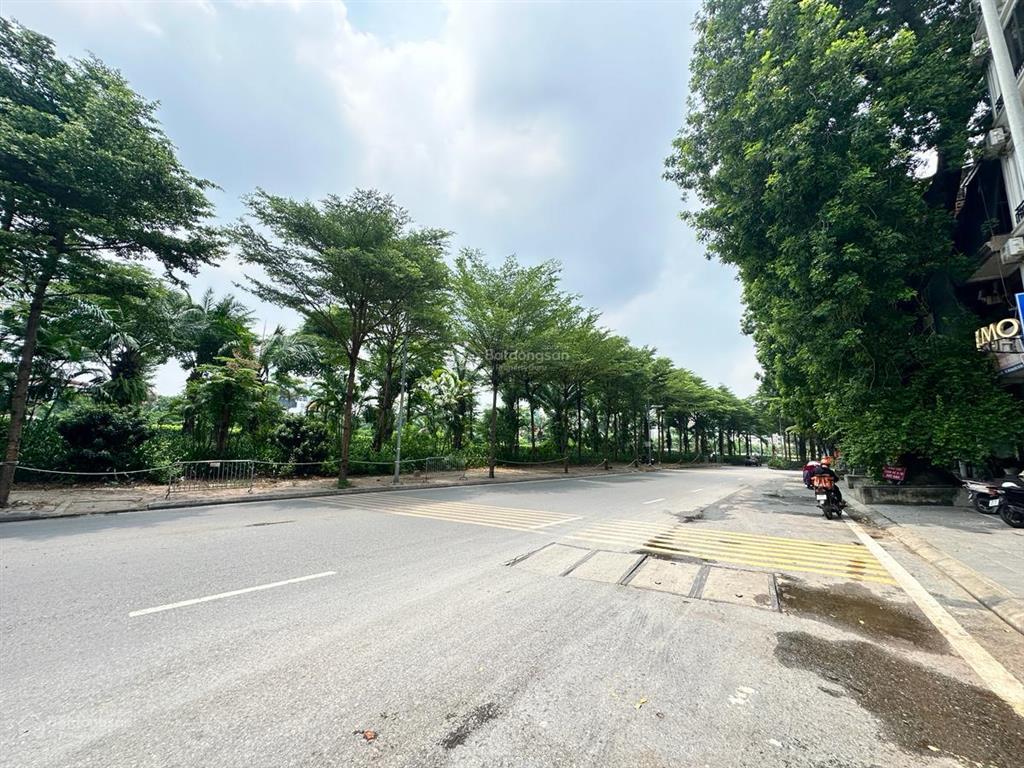 Bán nhà mặt phố đường bưởi, quận ba đình, 26m2, mặt tiền 3m, 4 tầng, đường rộng, vỉa hè, 13.5 tỷ