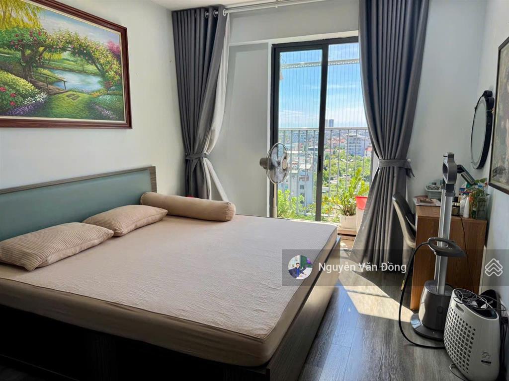 Gia đình cần chuyển nhượng căn hộ đẹp dự án golden palace mễ trì, tặng nội thất full đẹp, sổ đỏ sẵn