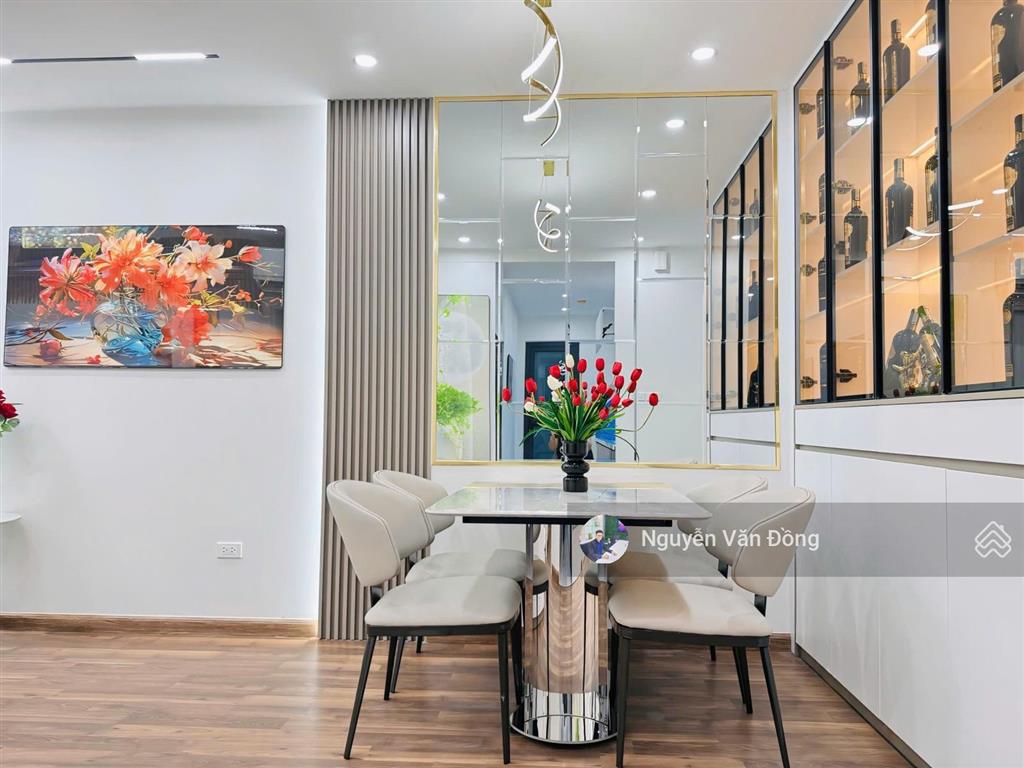 Chính chủ cần tiền bán gấp căn hộ goldmark city, nội thất đầy đủ sẵn về ở, pháp lý sổ đỏ lâu dài