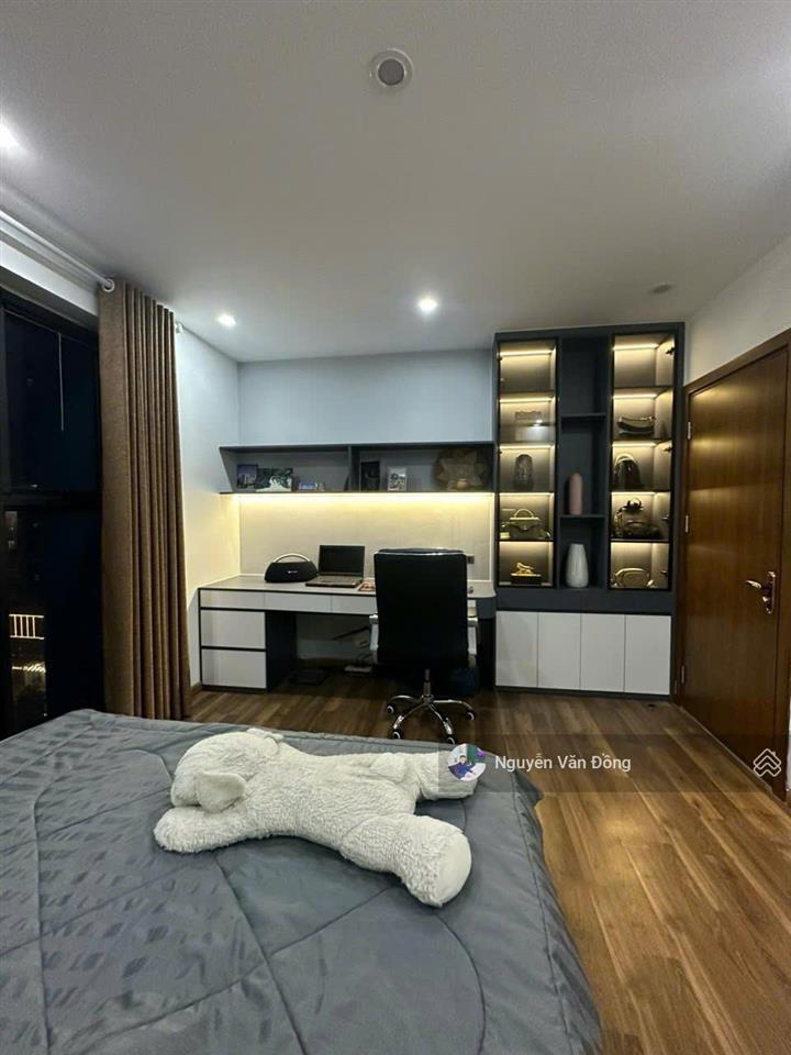 Chính chủ cần tiền bán gấp căn hộ giá cực tốt dự án vin gardenia, đầy đủ nội thất đẹp, sổ đỏ sẵn