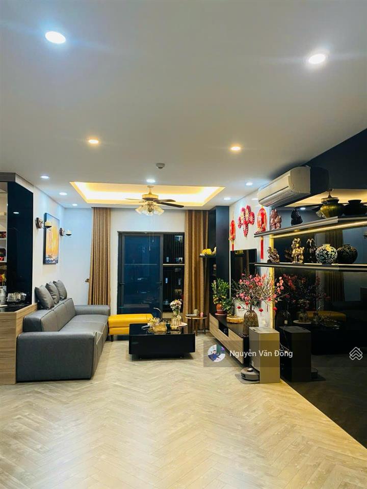 Chính chủ cần tiền bán gấp căn hộ giá cực tốt dự án vin gardenia, đầy đủ nội thất đẹp, sổ đỏ sẵn