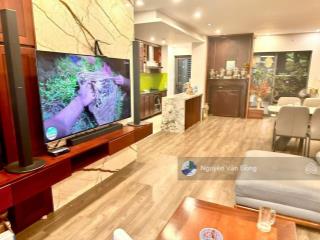 Ảnh thật như hình  gia đình cần bán căn hộ tầng đẹp giá cực tốt, sổ đỏ chính chủ, nội thất full