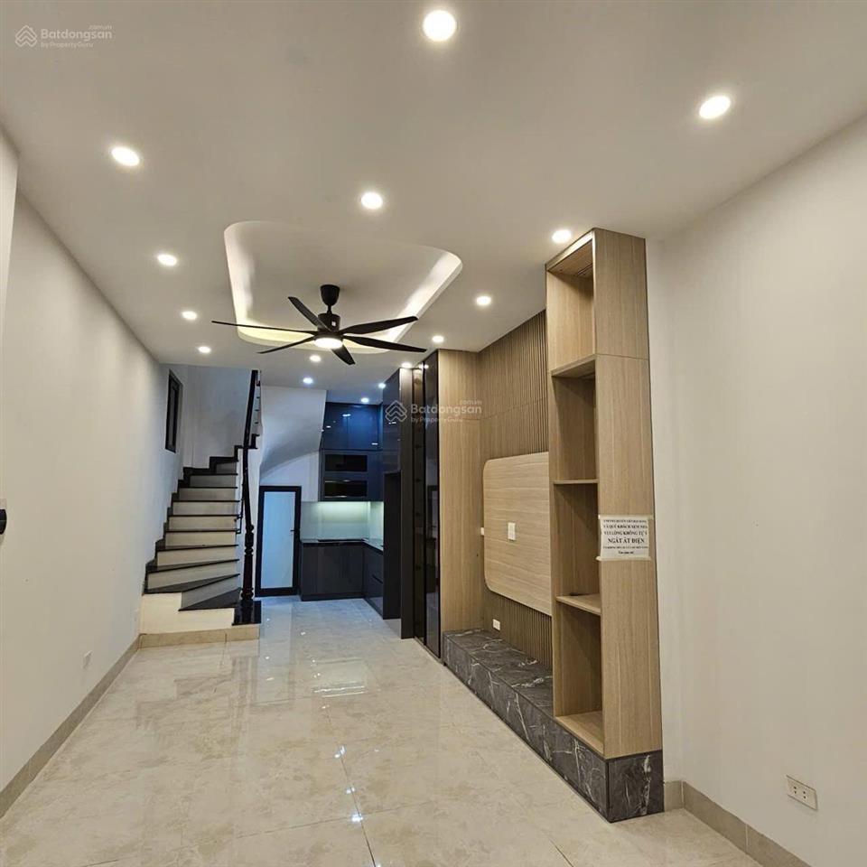 Bán nhà đẹp king koong chùa láng nội thất xịn ba gác đỗ cửa 37m2 5t mt 3.8m giá 9 tỷ tl