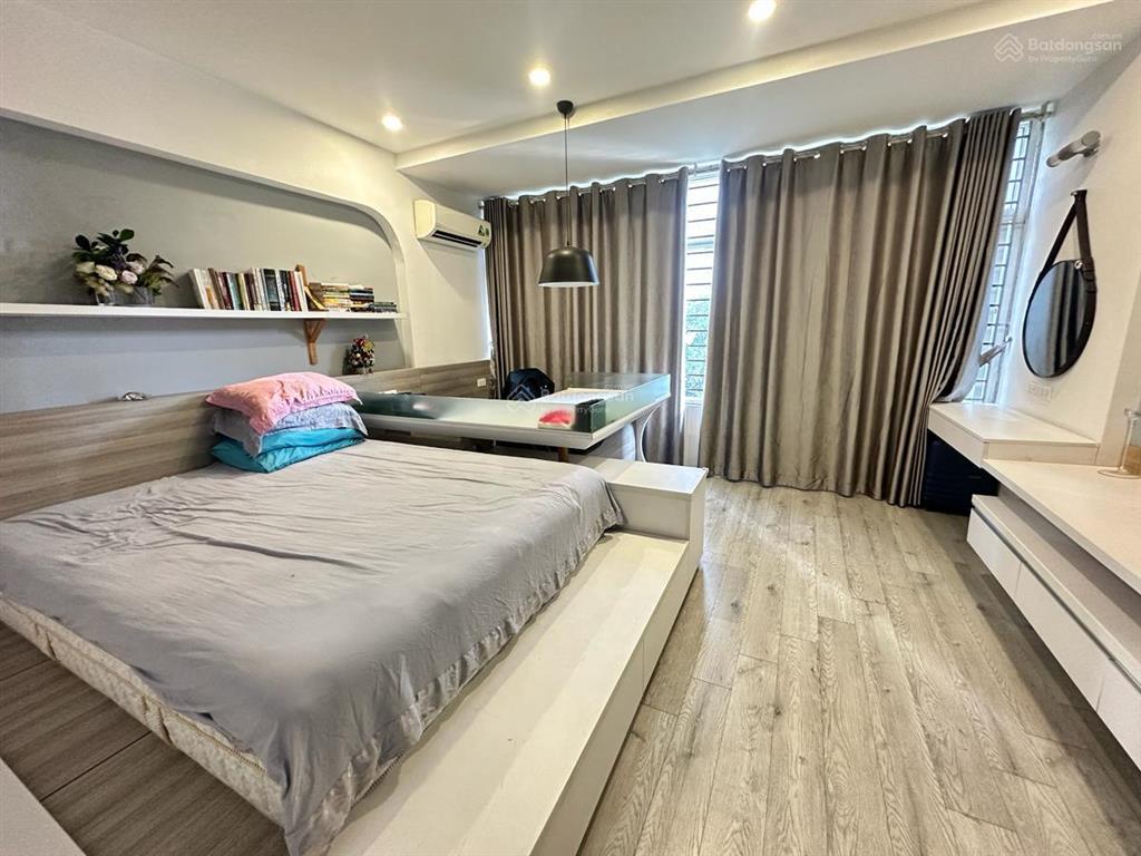 Bán nhà cát linh, đống đa, ngõ thông, 40 m ra phố, ở sướng 41m2 * 5t, giá 10.4 tỷ tl