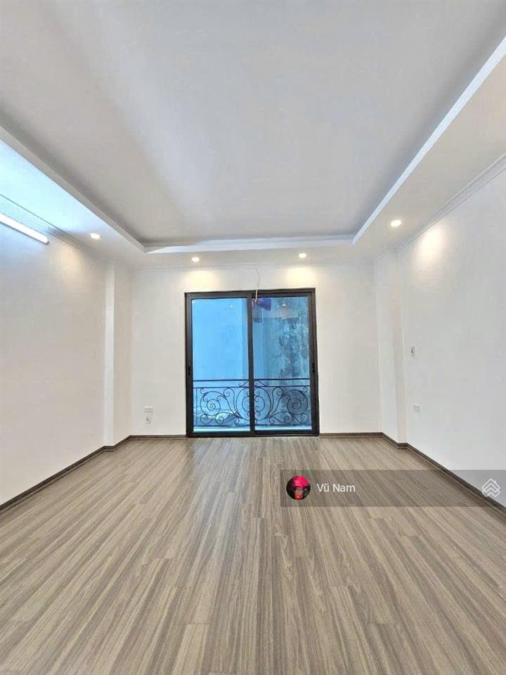 Bán nhà mới đẹp tôn đức thắng, ngõ nông, gần phố, 2 thoáng, gần phố, full nội thất, giá 10 tỷ